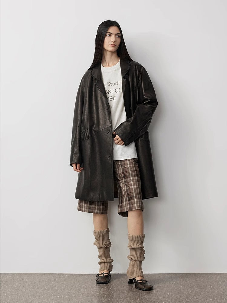 Trench lungo in pelle di capra cerata e oliata 