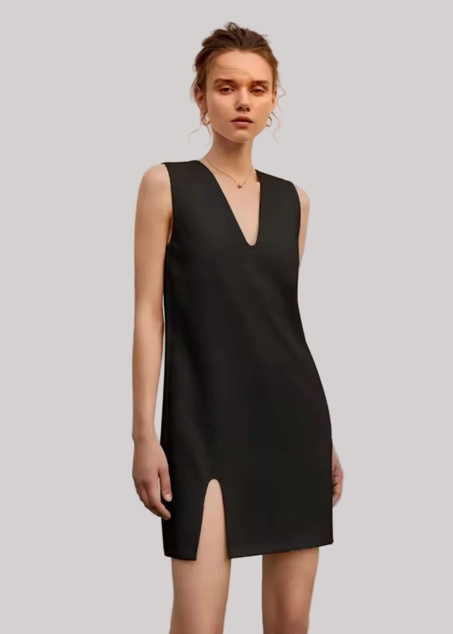 Abito senza maniche con spacco laterale