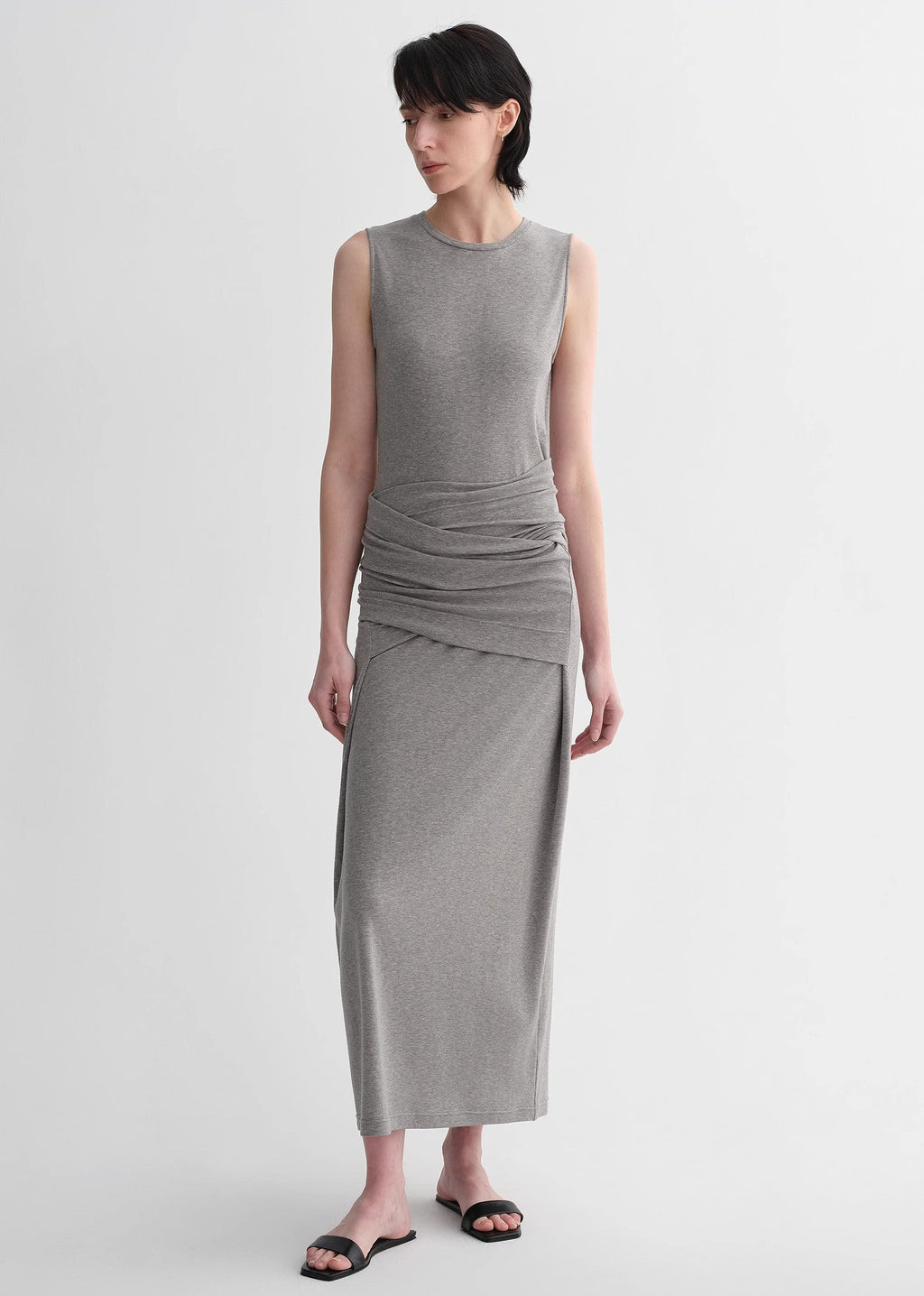 Abito in misto lana con vita regolabile