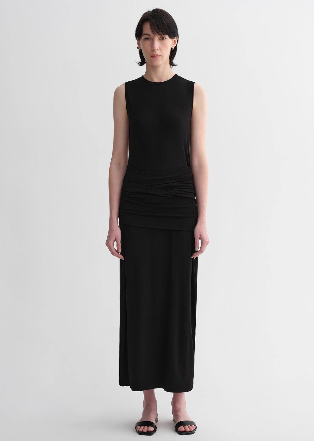 Abito in misto lana con vita regolabile