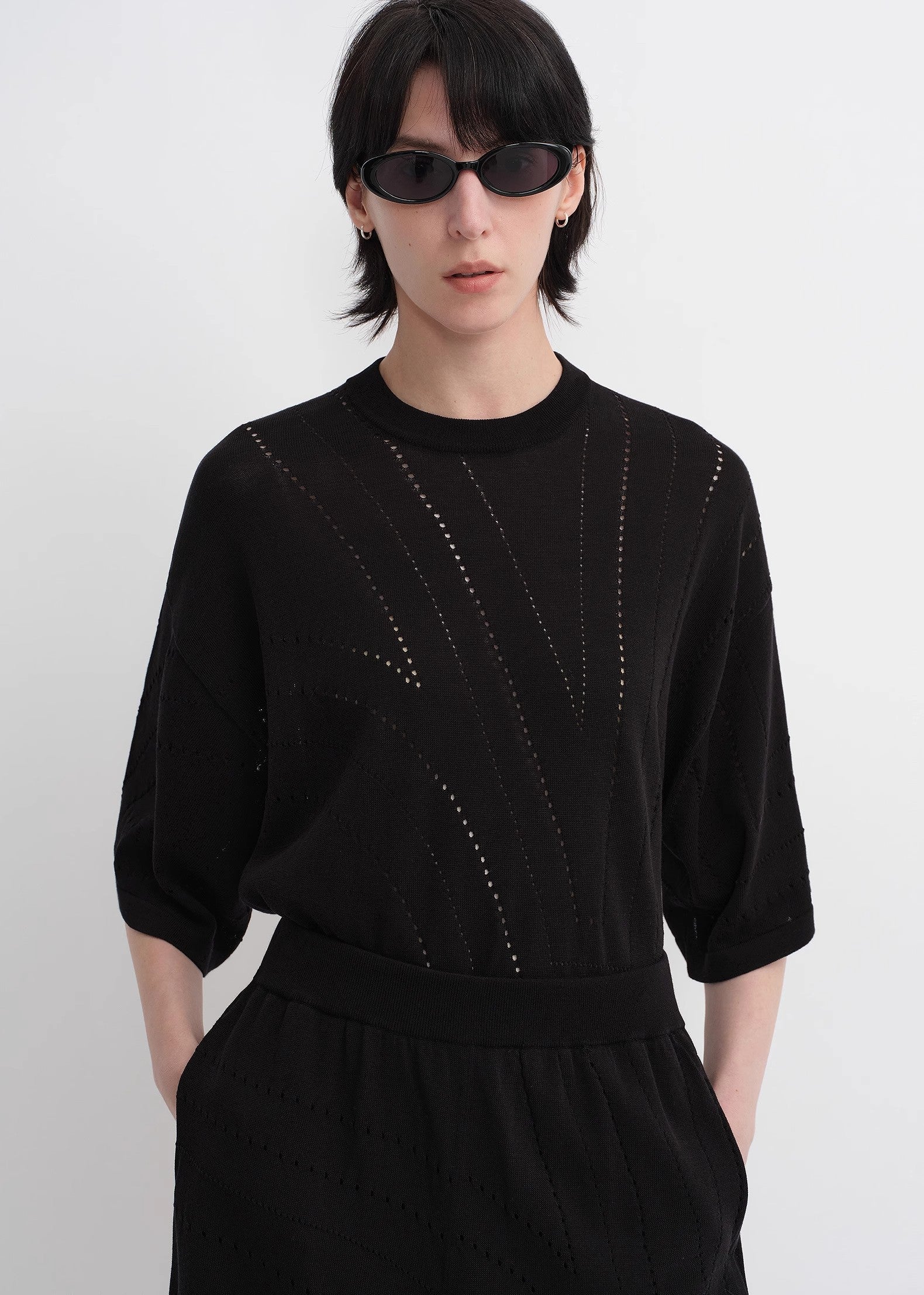 Abito in maglia con linee geometriche in cotone acetato
