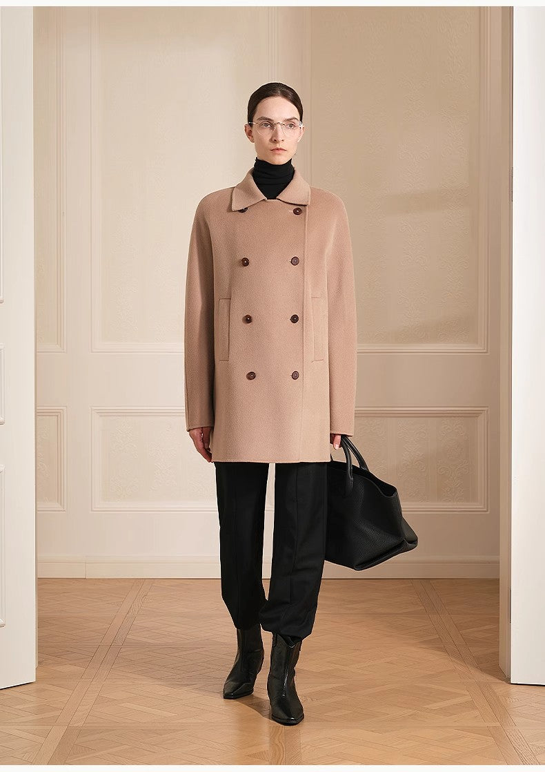 Cappotto in lana a doppiopetto