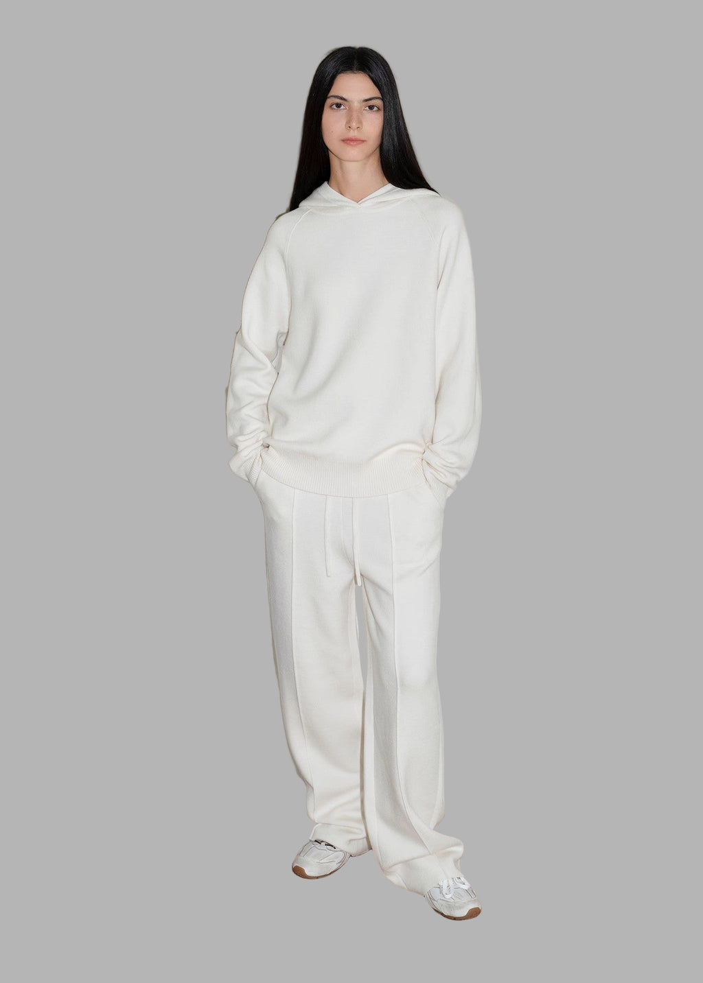 Completo con cappuccio in maglia di lana - 2meno 