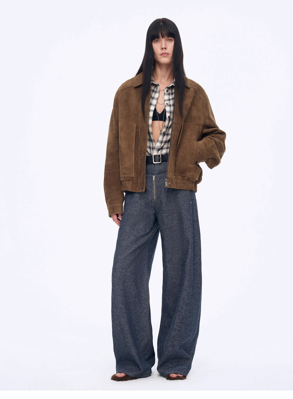 Pantaloni in lino a vita doppia con silhouette dritta da donna