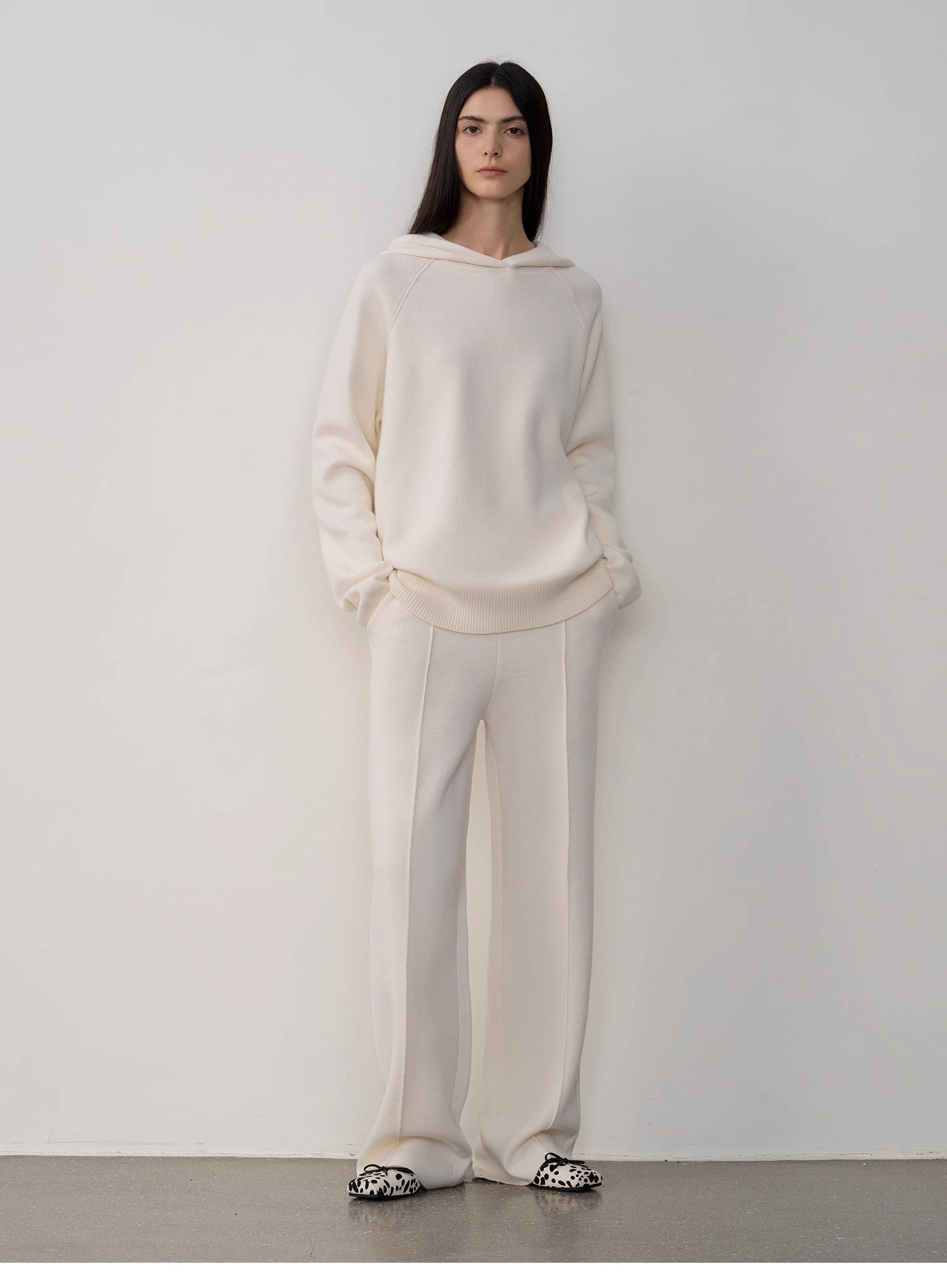 Completo con cappuccio in maglia di lana - 2meno 