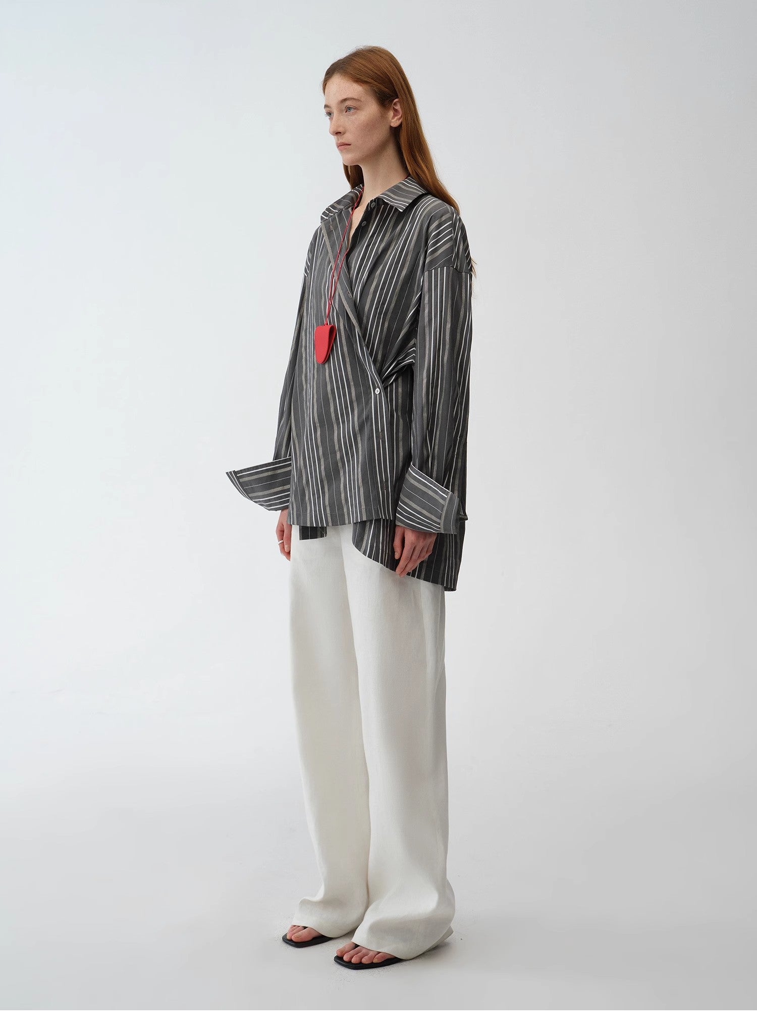 Camicia a righe asimmetrica