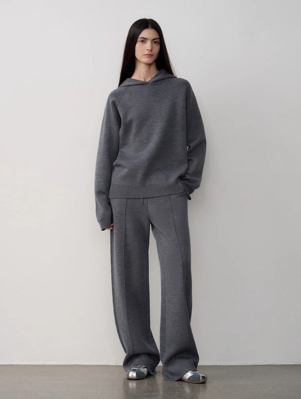 Completo con cappuccio in maglia di lana - 2meno 