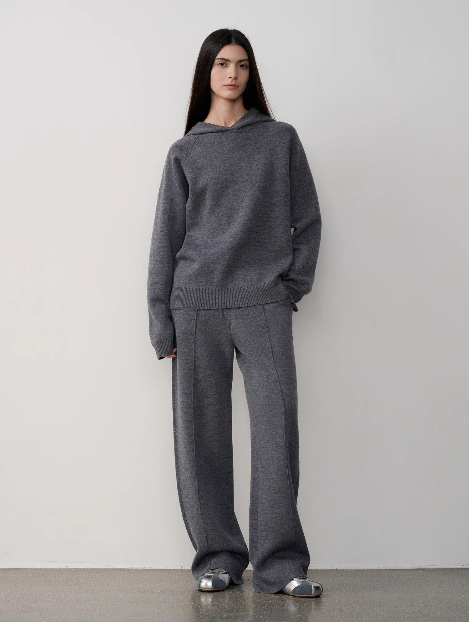 Completo con cappuccio in maglia di lana - 2meno 