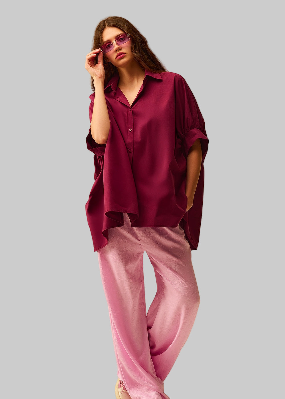 Blusa oversize bordeaux con maniche corte