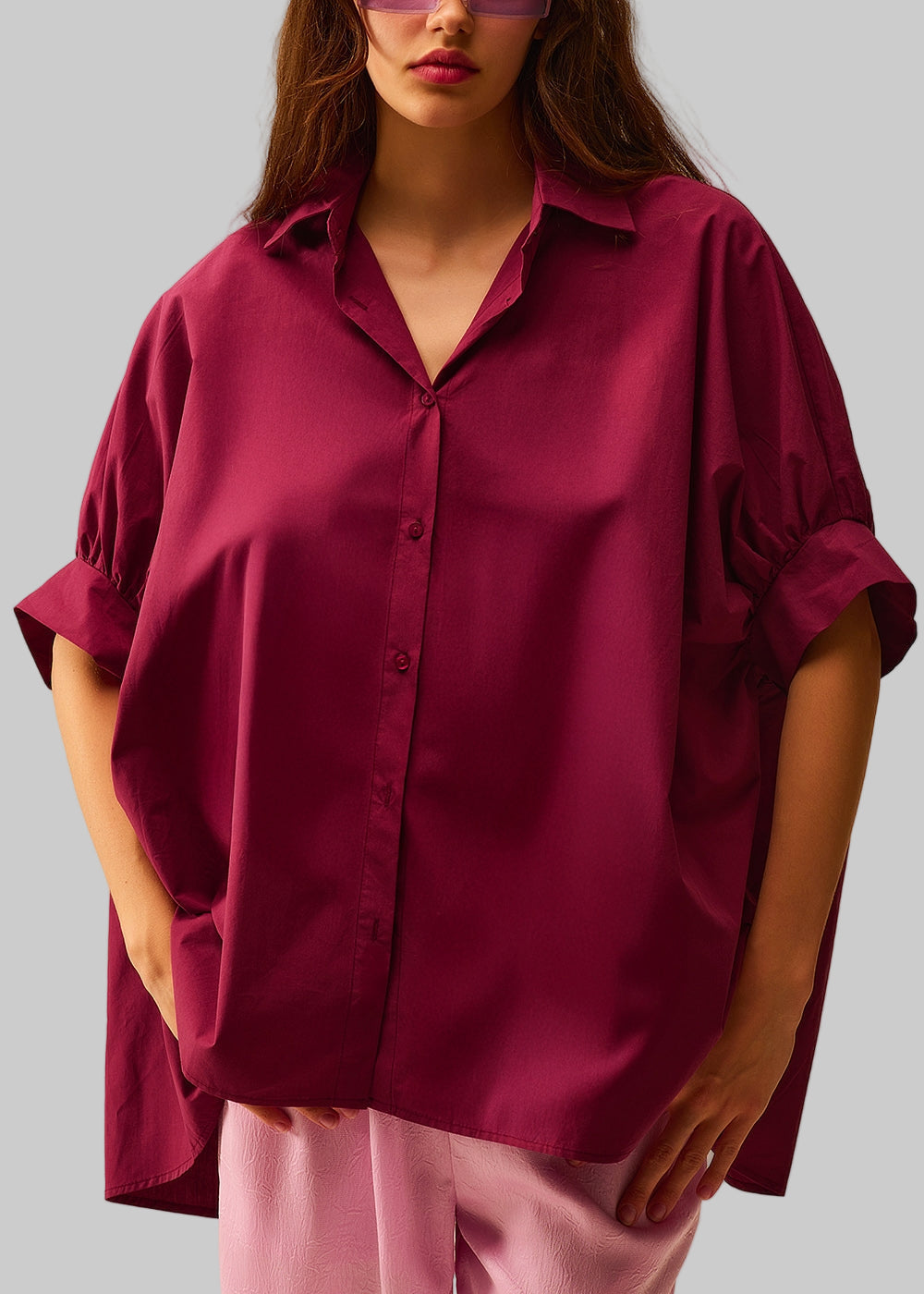 Blusa oversize bordeaux con maniche corte