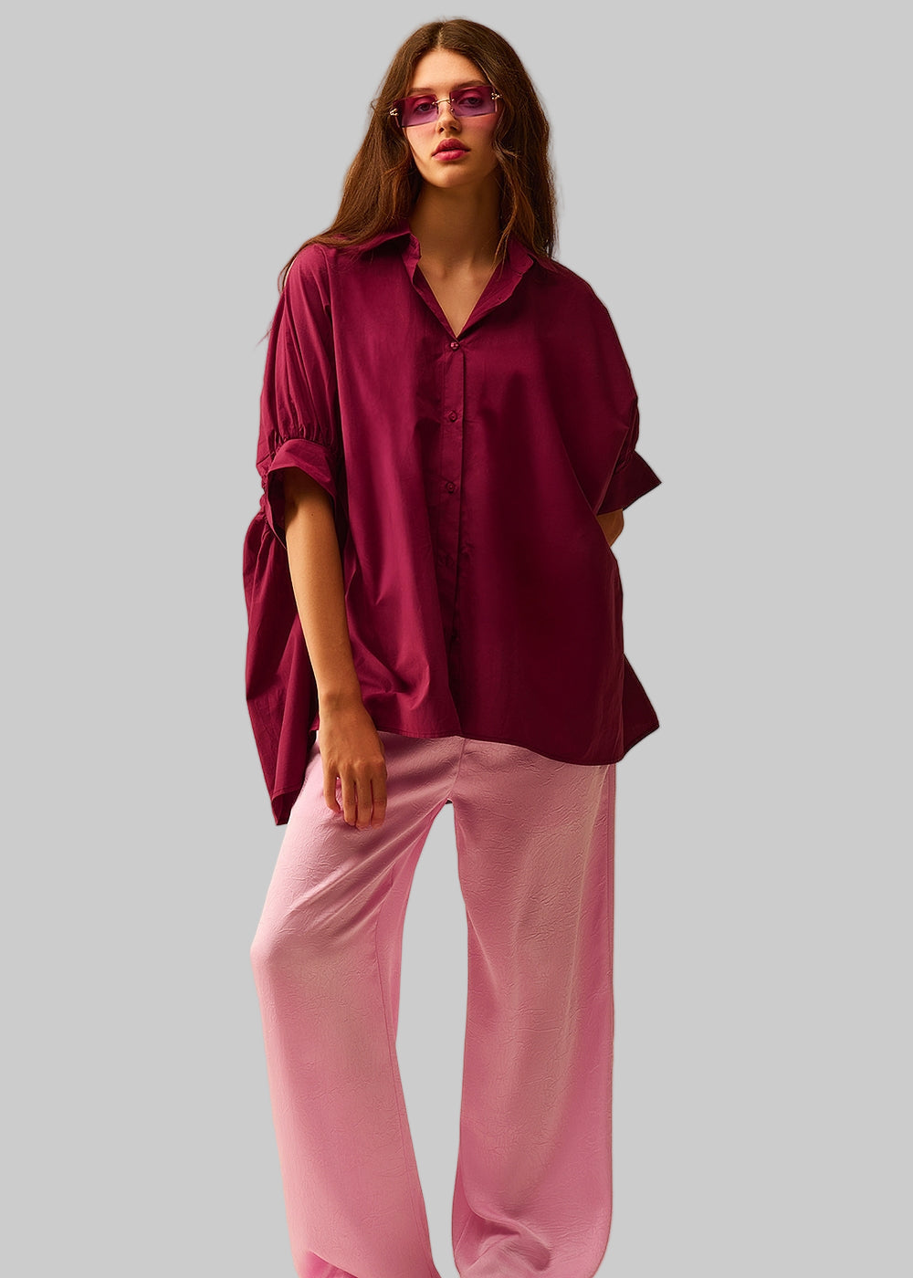 Blusa oversize bordeaux con maniche corte
