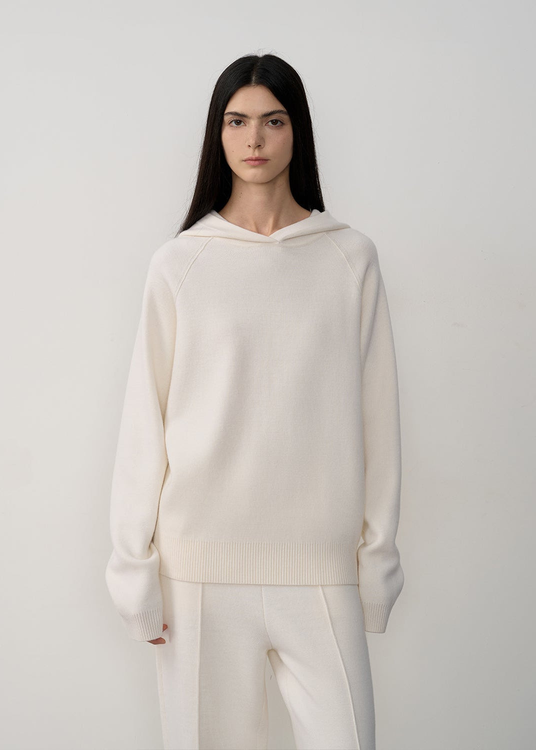 Completo con cappuccio in maglia di lana - 2meno 