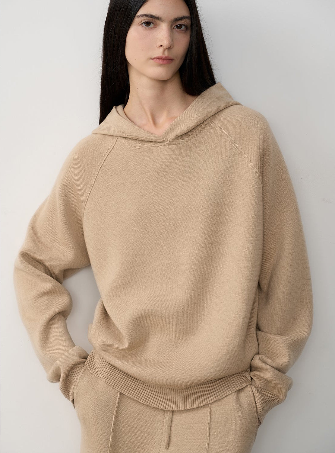 Completo con cappuccio in maglia di lana - 2meno 