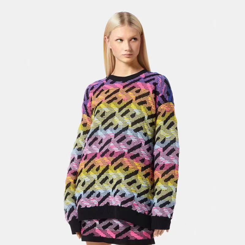 Vintage sweater with geometric pattern