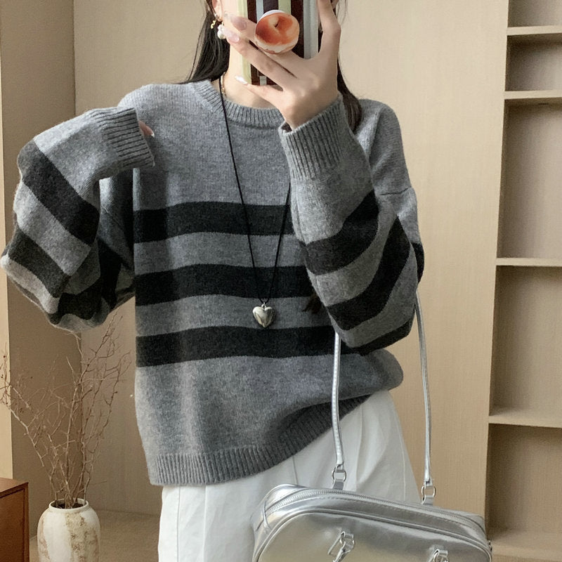 Crew neck wool sweater