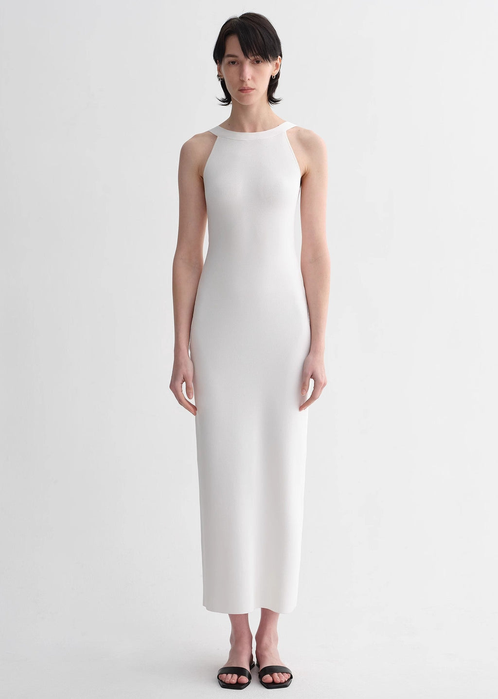 Abito da donna in tencel aderente ed elegante