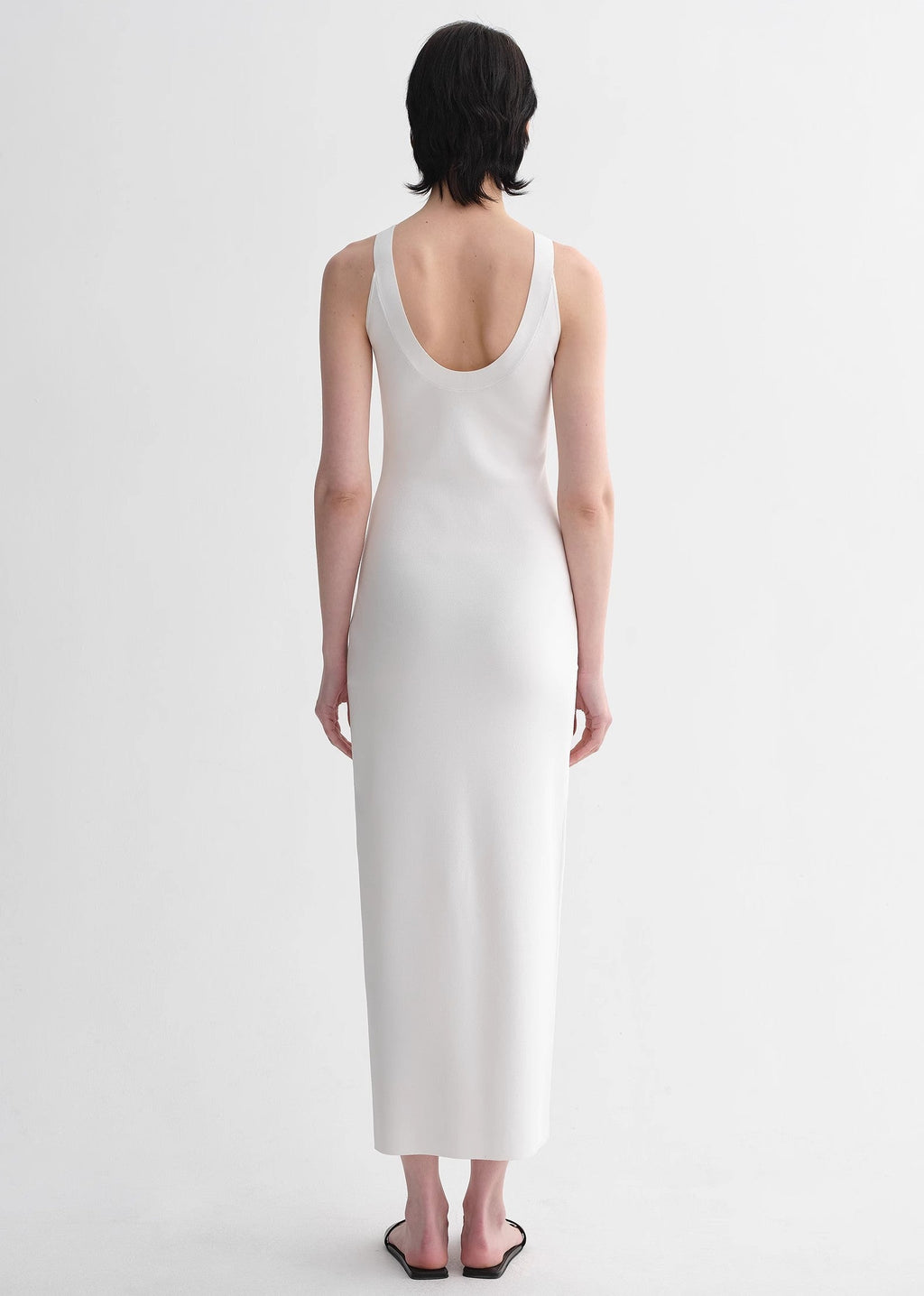 Abito da donna in tencel aderente ed elegante