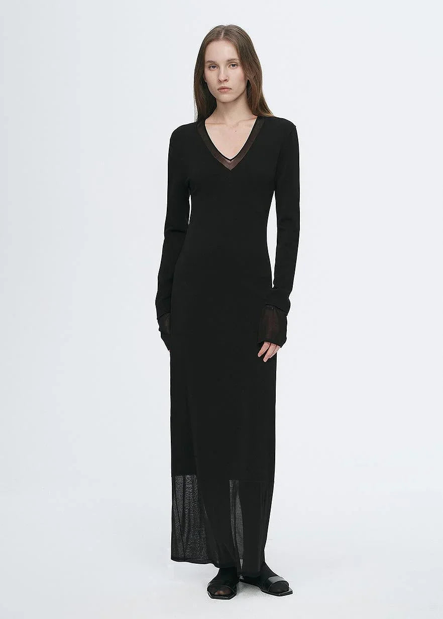 Robe longue à col en V